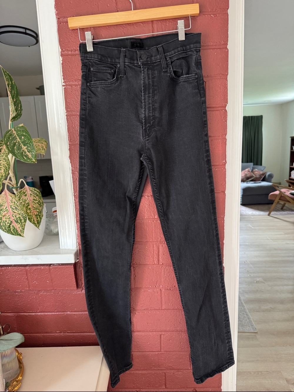 MOTHER High Waisted Rider Skimp in ‘Not Guilty’ Wash